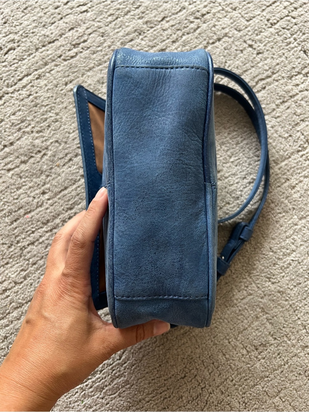 HOBO Blue Shiny Leather Crossbody Bag - Picture 7 of 16